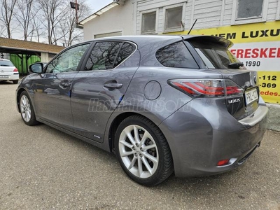 LEXUS CT 200h Executive Leather&Navigation (Automata) AJÁNDÉK KERÉKPÁRSZÁLLÍTÓ. VÉGIG SZ.KÖNYV