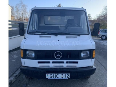 MERCEDES-BENZ 409 D ++Friss Műszaki!++Vonóhorog!