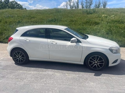 MERCEDES-BENZ A 180 (BlueEFFICIENCY)