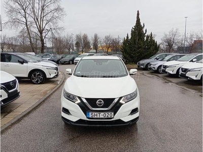 NISSAN QASHQAI 1.3 DIG-T Visia Közvetlen Márkakereskedéstől. VÉGIG SZERVIZELT! + BIZTONSÁGI CSOMAG!