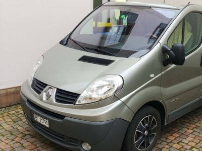 Renault Trafic 2.5DCI Passanger L2H1 Automata 9Személyes