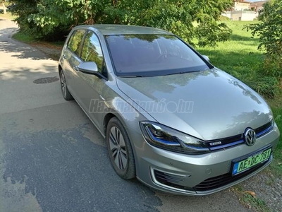 VOLKSWAGEN GOLF VII e-Golf Edition