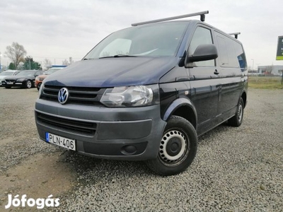 Volkswagen Transporter Caravelle 2.0 CR TDI Tre...