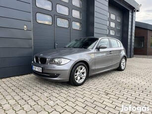 BMW 120d Szervizkönyv / Korróziómentes / Bixeno...