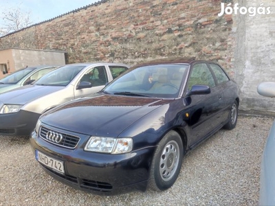 AUDI A 3 1.8 benzin