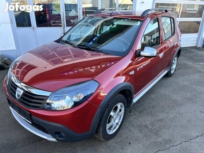 Dacia Sandero 1.6 Stepway végig vez. szerv.köny...