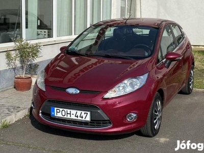 Ford Fiesta 1.25 Titanium Hot Magenta