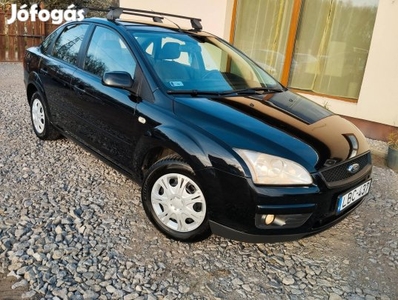 Ford Focus 1.6 Collection Magyarországi!+Digit...