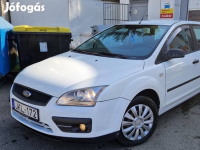 Ford Focus 1.6 Ghia