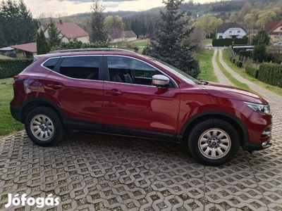 Full extrás, kitűnő állapotú Nissan Qashqai 1.6 DIG-T Tekna+ eladó