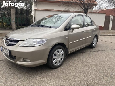 Honda City 1.4 LS Klima