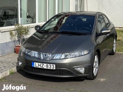 Honda Civic 1.8 Sport Magyarországi.Gyári fényezés