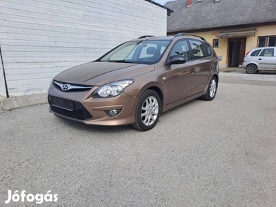 Hyundai I30 1.4i Entry