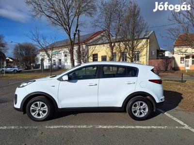 KIA Sportage 1.7 CRDi EX Frissen Szervizelve! 1...