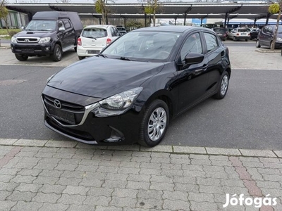 Mazda 2 1.5 Attraction Végig Vezetett Szervizkö...