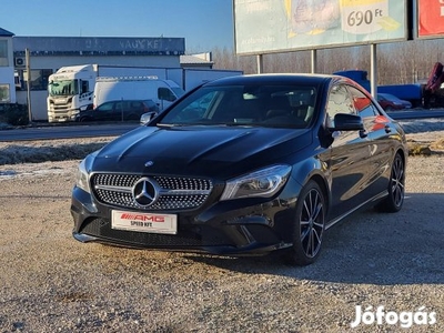 Mercedes-Benz CLA 180 7G-DCT Sport Night Pakett