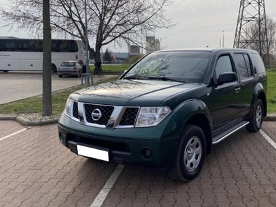 Nissan Pathfinder 2.5 D XE