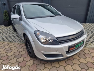 Opel Astra H 1.4 Elegance Szép Állapot.Digklíma...