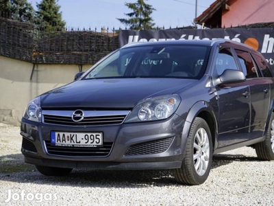 Opel Astra H Caravan 1.6 111 Years Limited Ü.Fű...