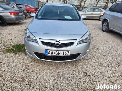 Opel Astra J Sports Tourer 1.7 CDTI Selection