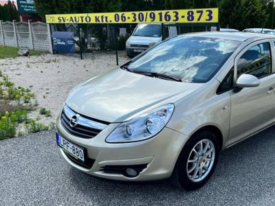 Opel Corsa D 1.2 Cosmo