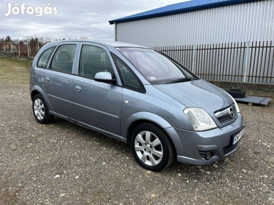 Opel Meriva A 1.6 16V Essentia Easytronic