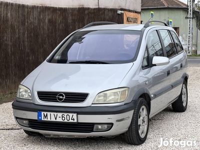 Opel Zafira 1.8 16V Elegance