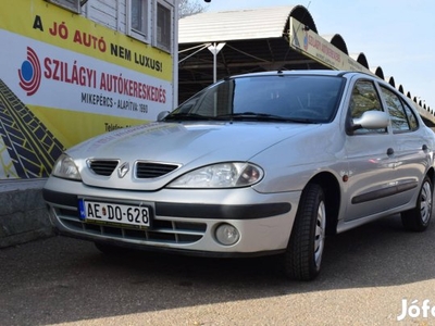 Renault Megane 1.4 RN Vonóhorog/Klima