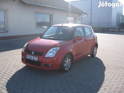 Suzuki Swift 1.3 GLX CD 1.3 GLX AC CD Klíma.157...