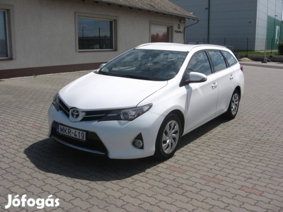 Toyota Auris Touring Sports 1.33 Active Magyaro...