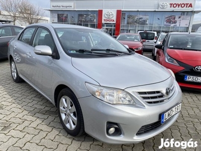 Toyota Corolla Sedan 1.6 Magyarországi-Toyotába...