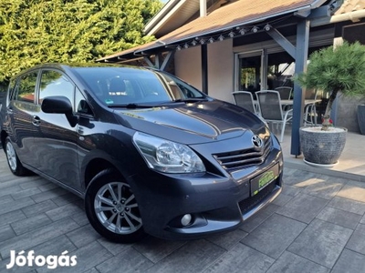 Toyota Verso 2.0 D-4D Premium Végig Vezetett SZ...