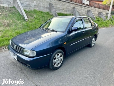 Volkswagen Polo 1.6 75 Comfort Servo