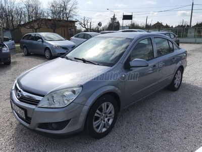 OPEL ASTRA H Sedan 1.8 Enjoy