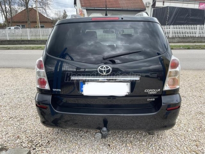 TOYOTA COROLLA VERSO 2.2 D-4D Linea Sol