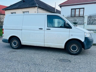 VOLKSWAGEN TRANSPORTER T5 1.9 TDI