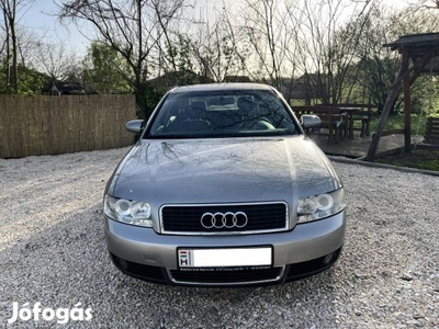 AUDI A4 1.6 Valós Km Sérülésmentes Megkímélt Ál...