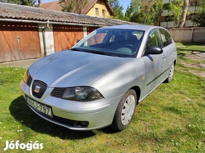 Seat Ibiza 1.4, friss műszakival, 143.300 km