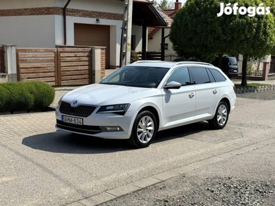 Skoda Superb Combi 2.0 TDi SCR Style 4x4 4ülésf...