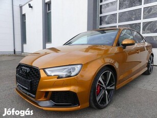 AUDI RS3 Limousine 55 TFSI quattro S-tronic 1 k...