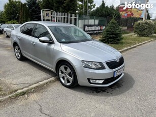 Skoda Octavia 2.0 CR TDI DSG Clever Friss SZERV...