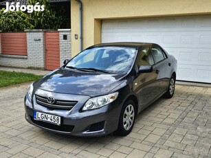 Toyota Corolla Sedan 1.4 Luna Végig Vezetett Sz...