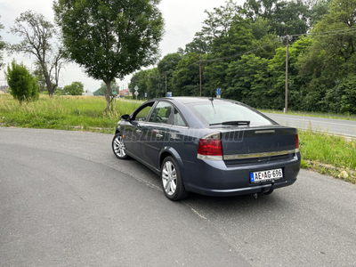 OPEL VECTRA C 1.9 CDTI Elegance GTS