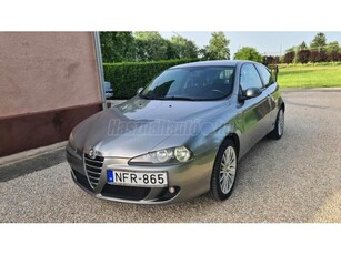 ALFA ROMEO 147 1.6 T. Spark Distinctive