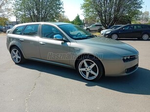 ALFA ROMEO 159 2.2 JTS Sportiva sportwagen.gyári R18 alufelni