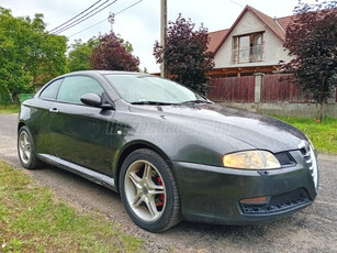 ALFA ROMEO GT 1.9 JTD 16V Distinctive