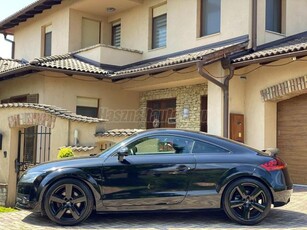 AUDI TT Coupe 2.0 TDI Quattro DPF Xenon!/ BOSE / Alcantara / Tolatóradar / 19' Alufelni / Szervizkönyv!