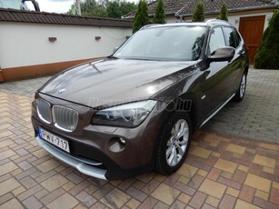 BMW X1 xDrive20d (Automata) MEGKÍMÉLT .ORIGINÁL KM.PANORÁMA TETŐ.NAVI.AZONNAL ELVÍHETŐ