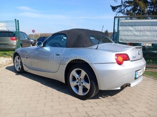 BMW Z4 2.2 Hideg klíma. jól működő tető. friss műszaki. 2 kulcs