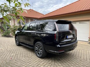 CADILLAC ESCALADE SPORT